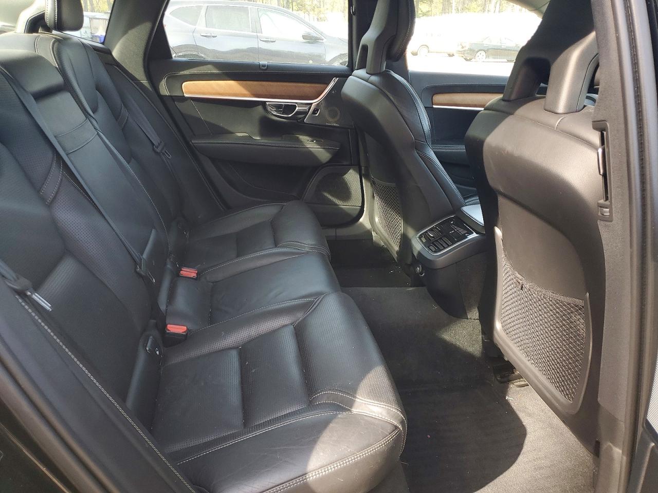 2017 VOLVO S90 Inscription