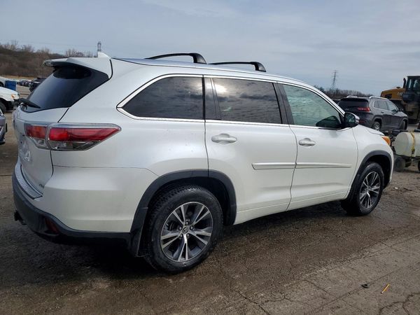 2016 TOYOTA HIGHLANDER