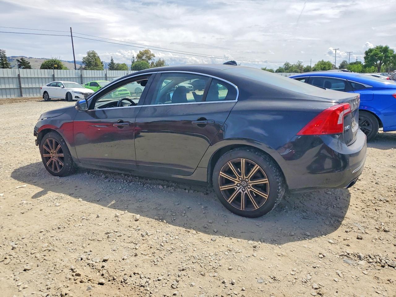 2018 VOLVO S60 Premier