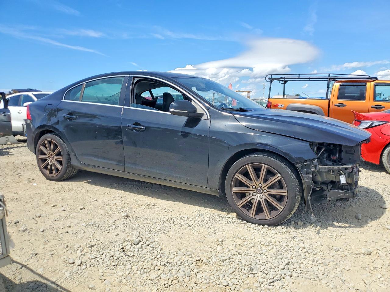 2018 VOLVO S60 Premier