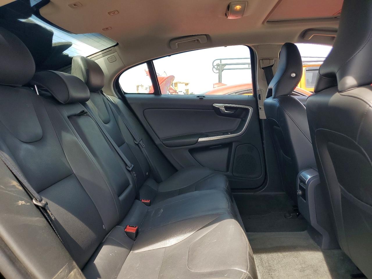 2018 VOLVO S60 Premier