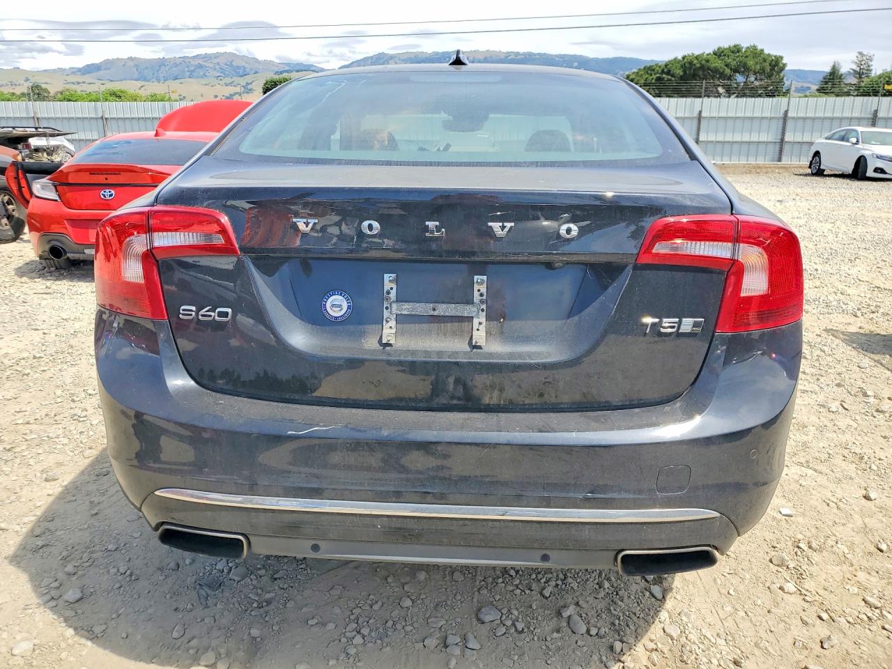 2018 VOLVO S60 Premier