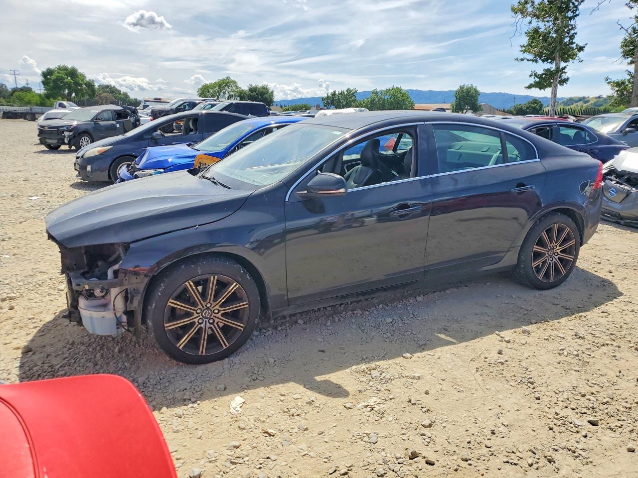 2018 VOLVO S60 Premier