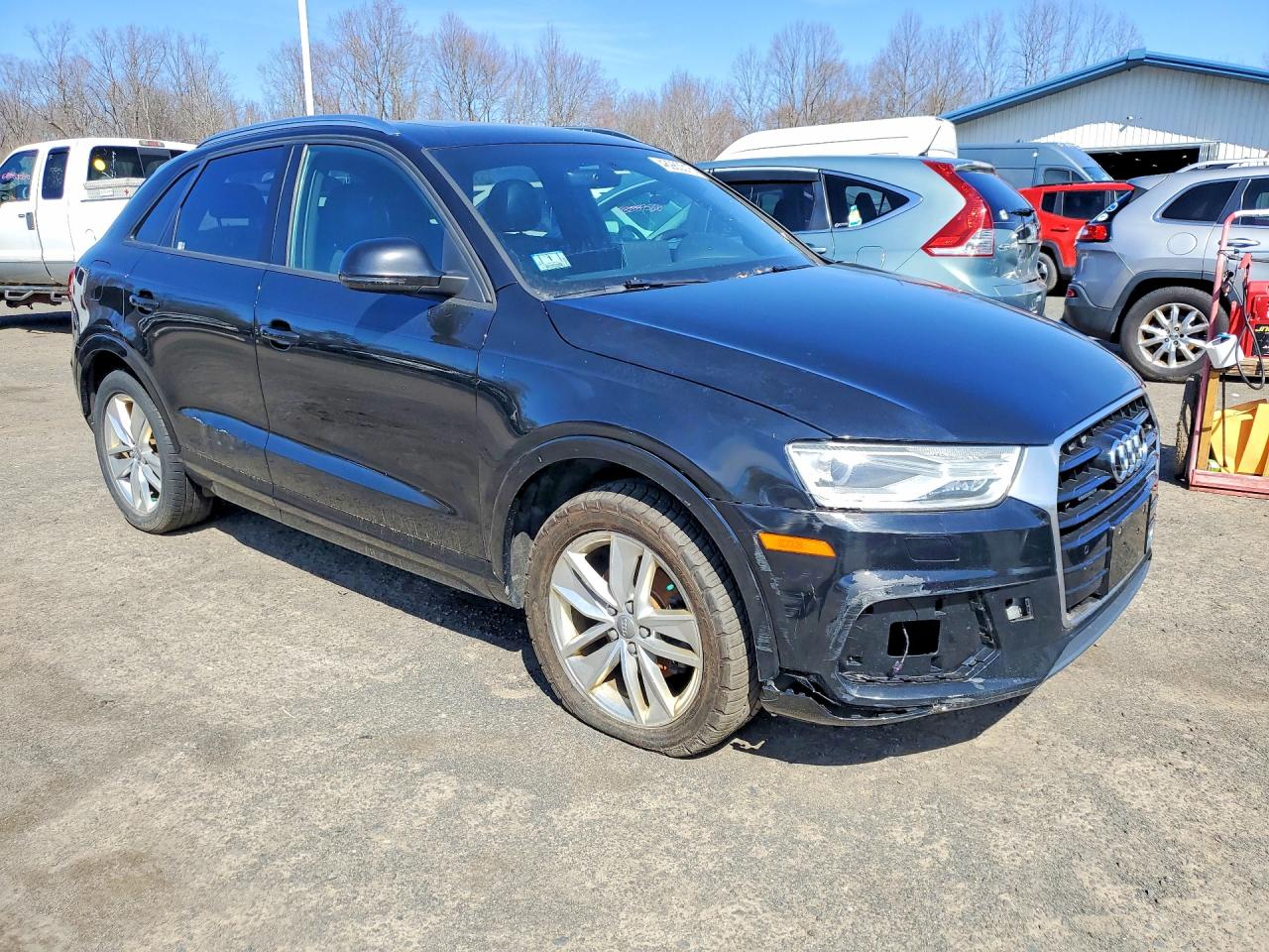 2017 AUDI Q3 quattro Premium