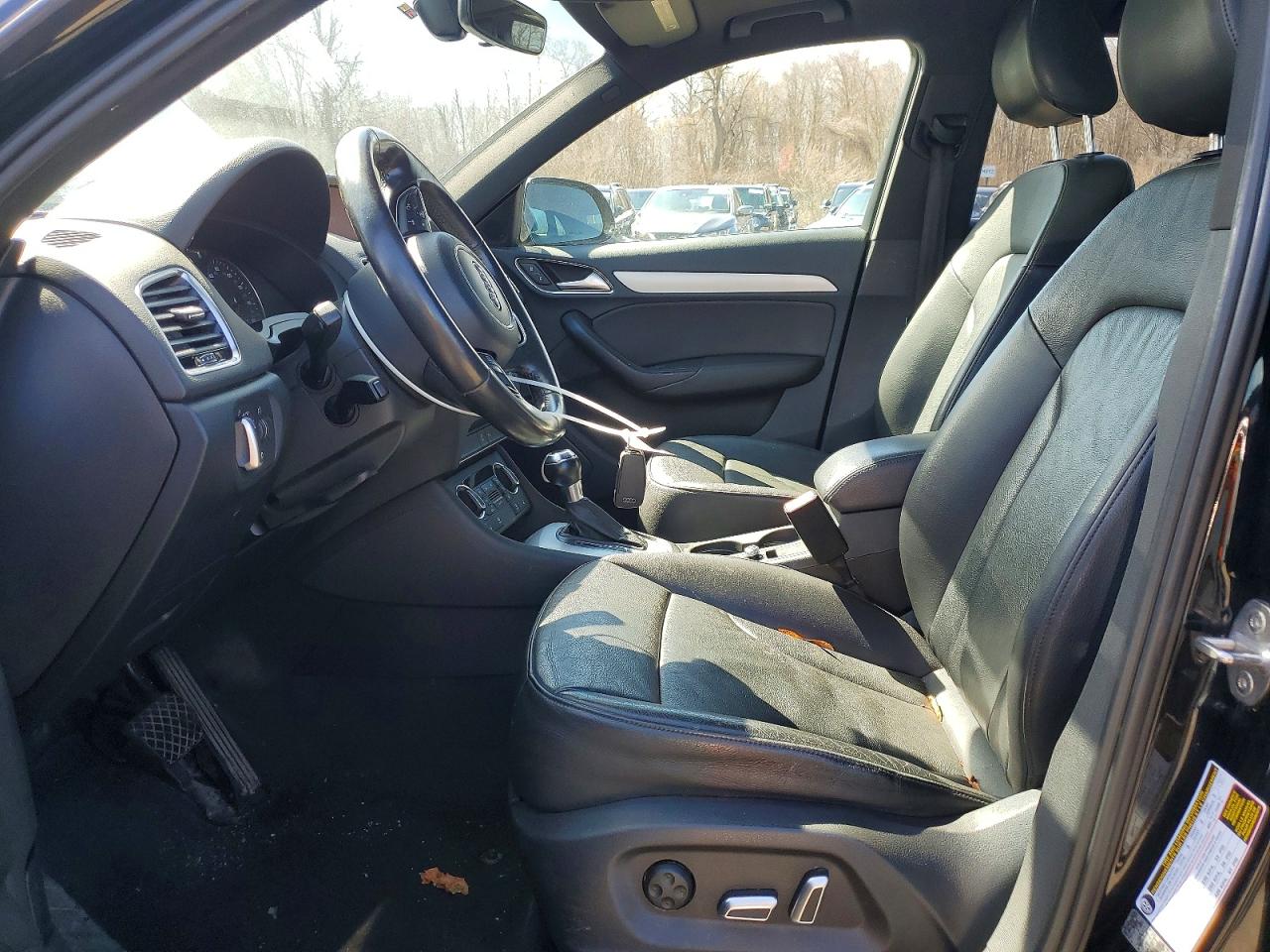 2017 AUDI Q3 quattro Premium