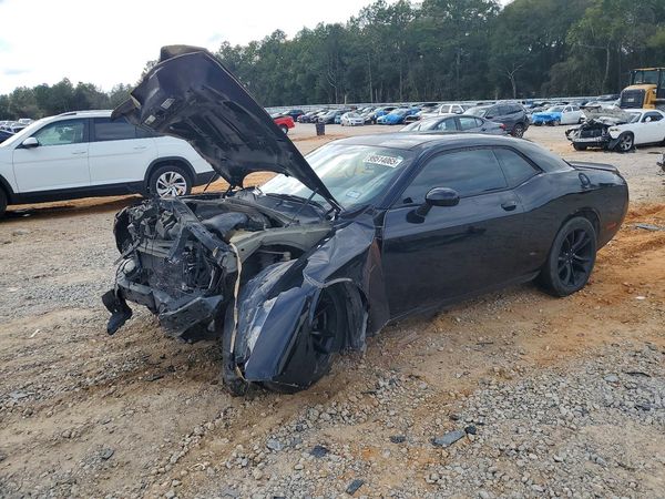 2016 DODGE CHALLENGER SXT Plus