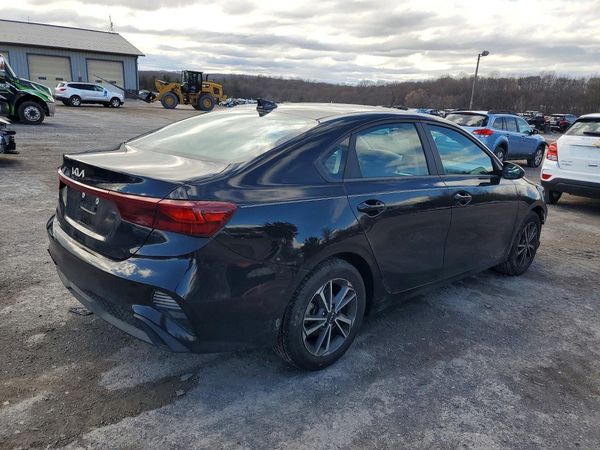 2022 KIA FORTE