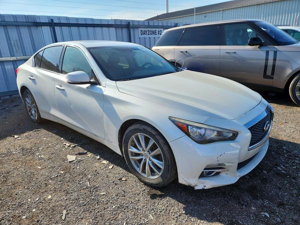 2016 INFINITI Q50