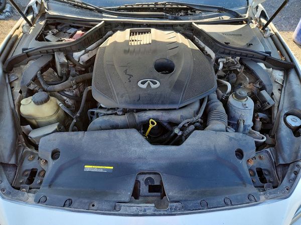 2016 INFINITI Q50