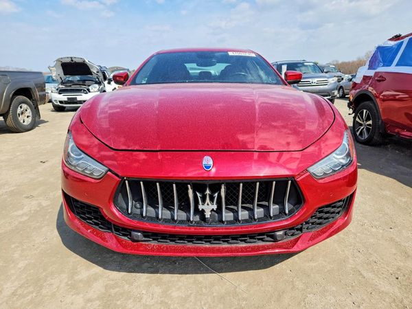 2018 MASERATI GHIBLI