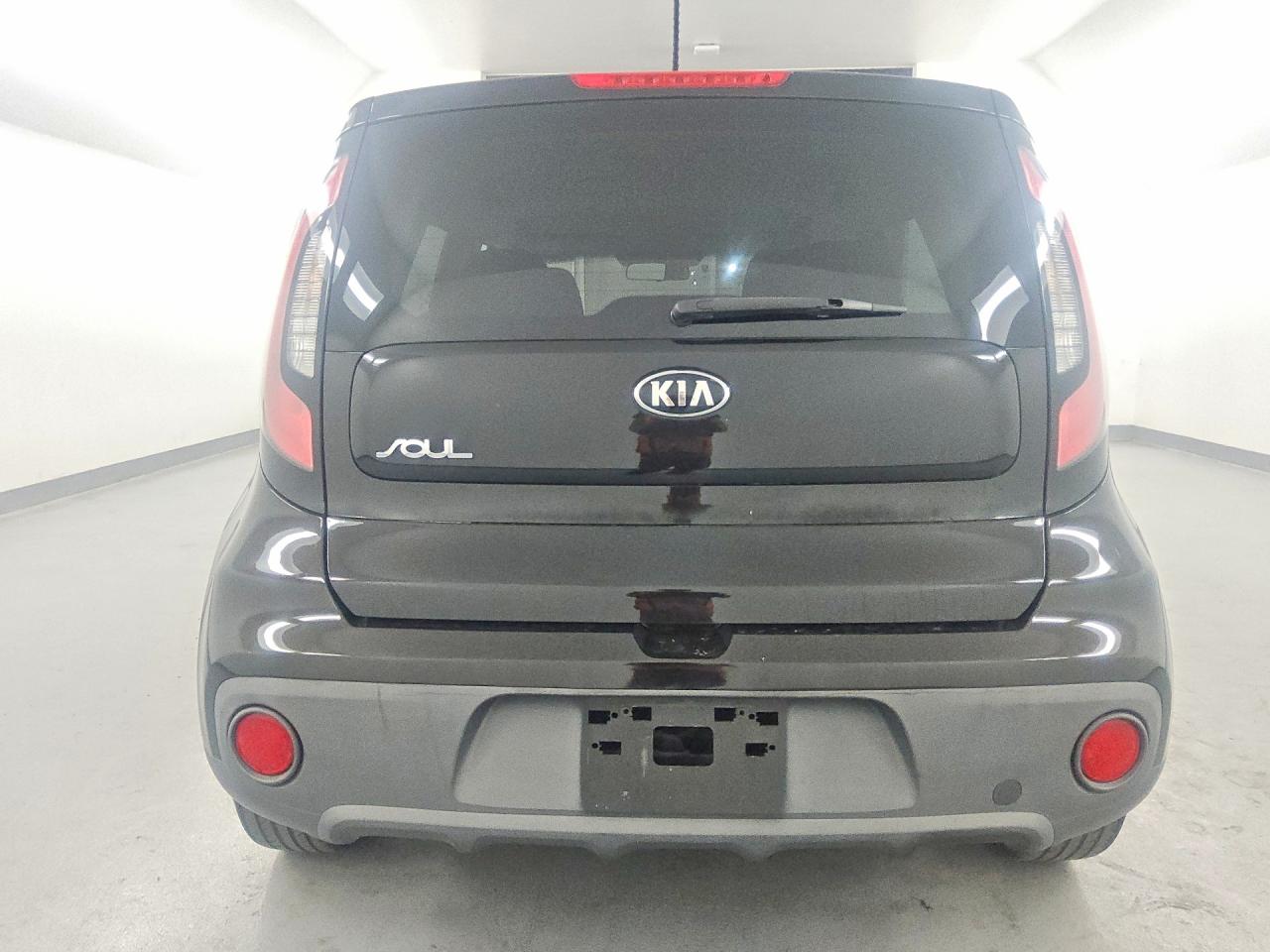 2017 KIA SOUL Base