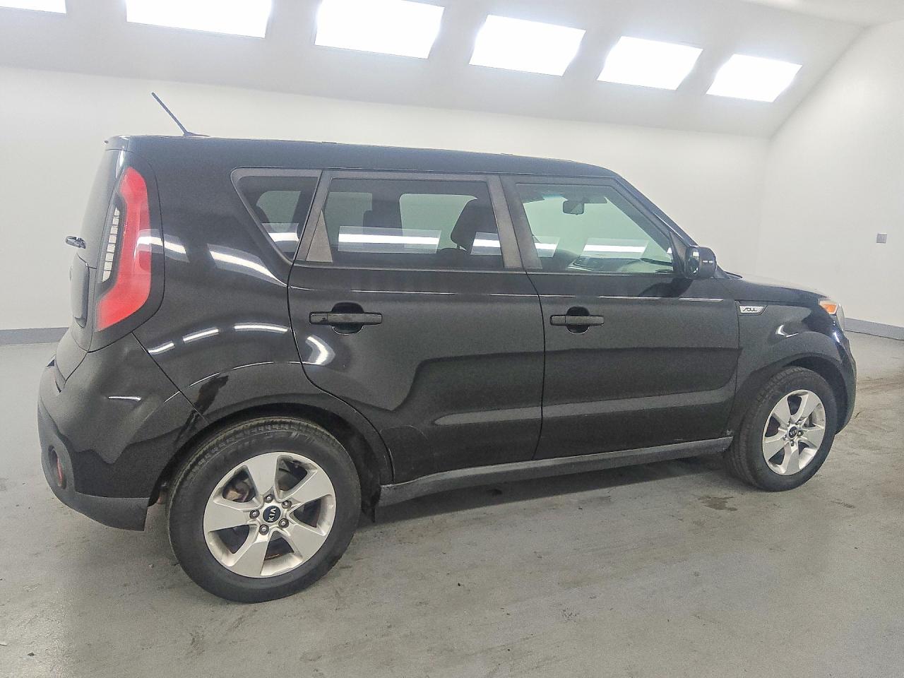 2017 KIA SOUL Base
