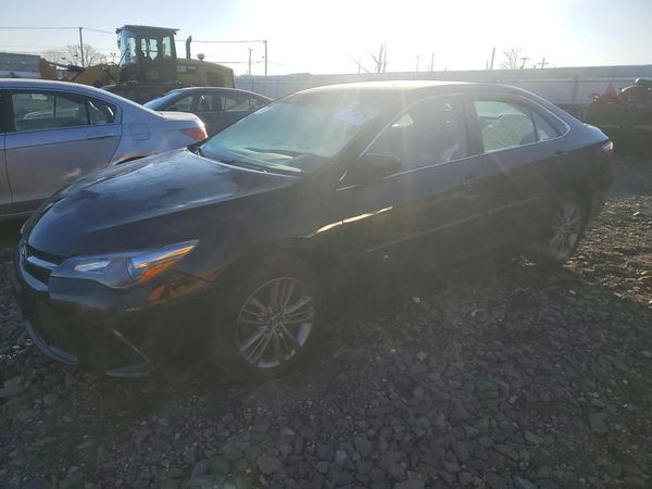 2015 TOYOTA CAMRY