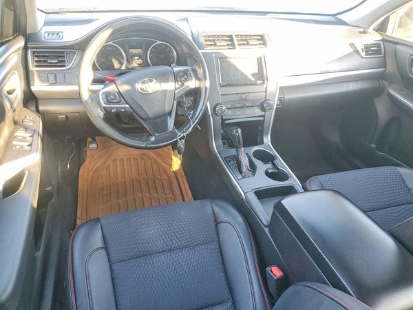 2015 TOYOTA CAMRY