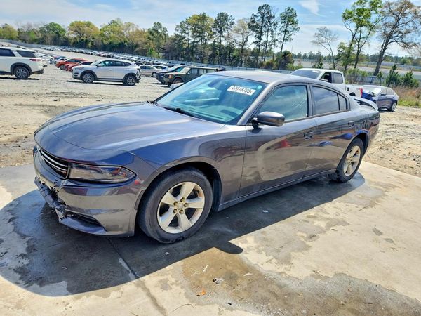 2016 DODGE CHARGER SE