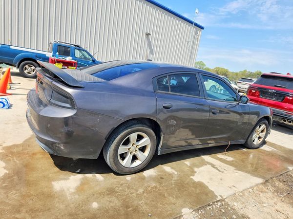 2016 DODGE CHARGER SE
