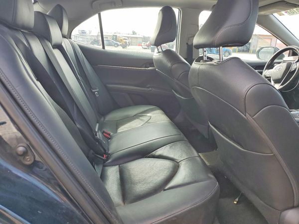 2021 TOYOTA CAMRY XLE