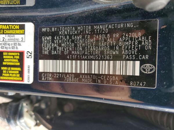 2021 TOYOTA CAMRY XLE