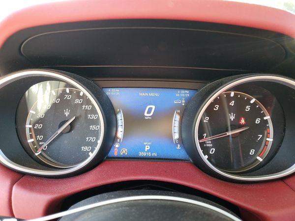 2019 MASERATI LEVANTE Sport