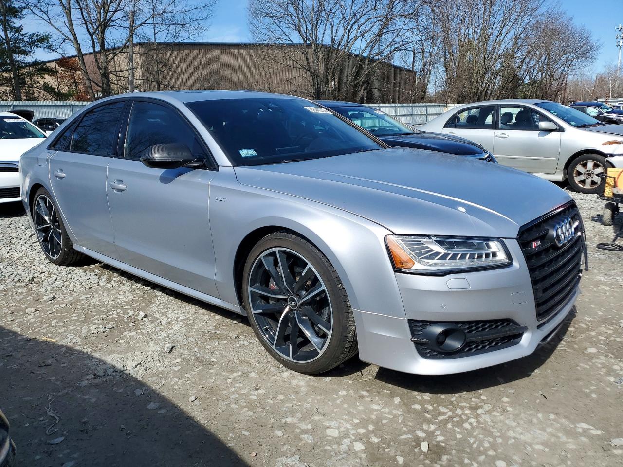 2017 AUDI S8 quattro Plus