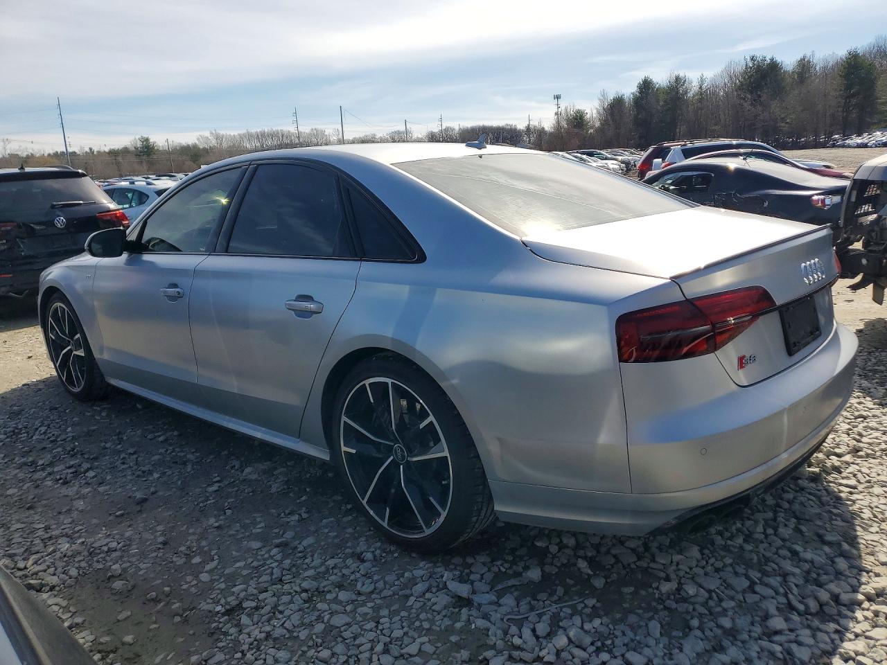 2017 AUDI S8 quattro Plus
