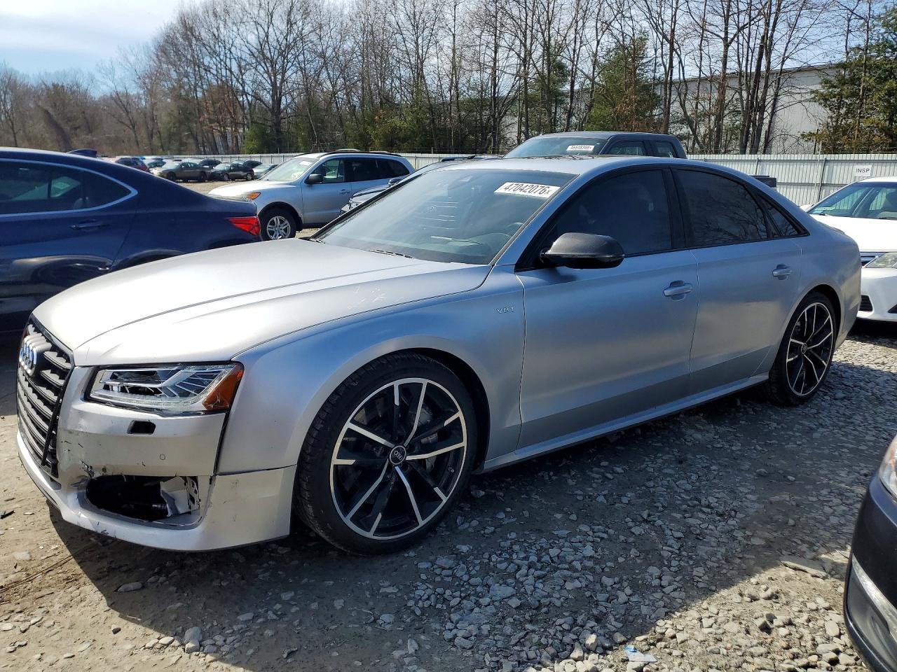 2017 AUDI S8 quattro Plus