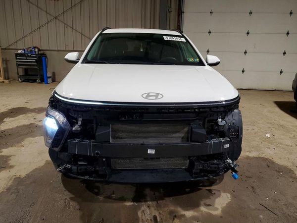 2024 HYUNDAI KONA SE