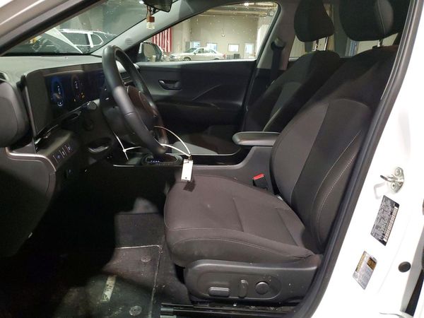 2024 HYUNDAI KONA SE