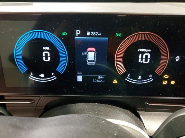 2024 HYUNDAI KONA SE