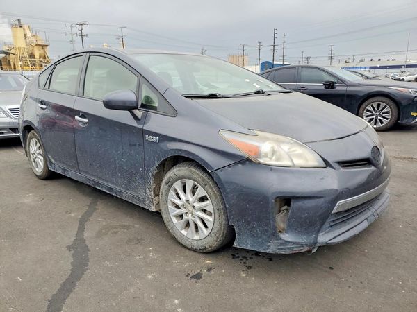 2012 TOYOTA PRIUS — Passenger 3/4