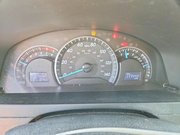 2012 TOYOTA CAMRY