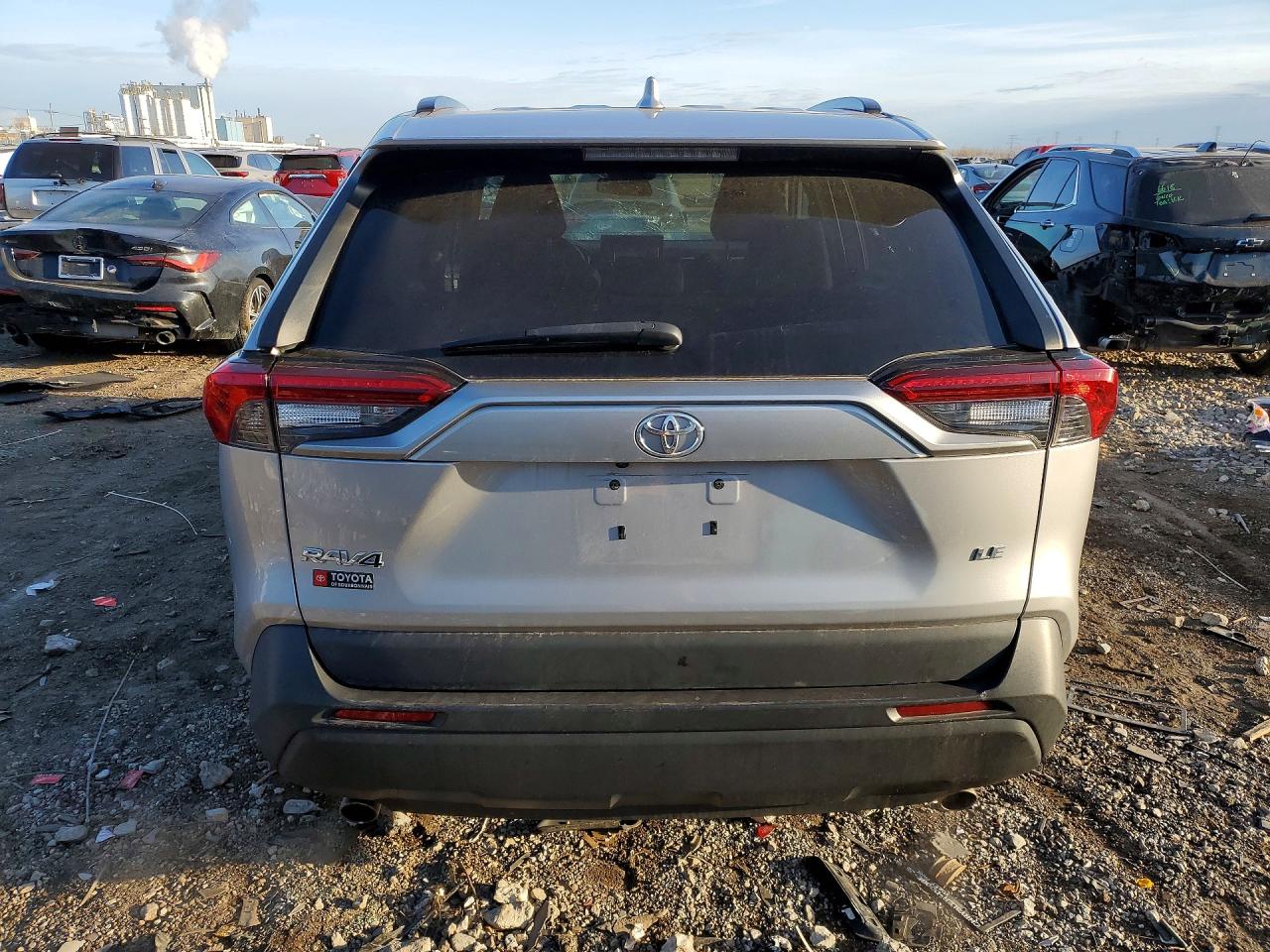 2020 TOYOTA RAV4 LE