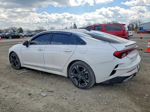 2022 KIA K5