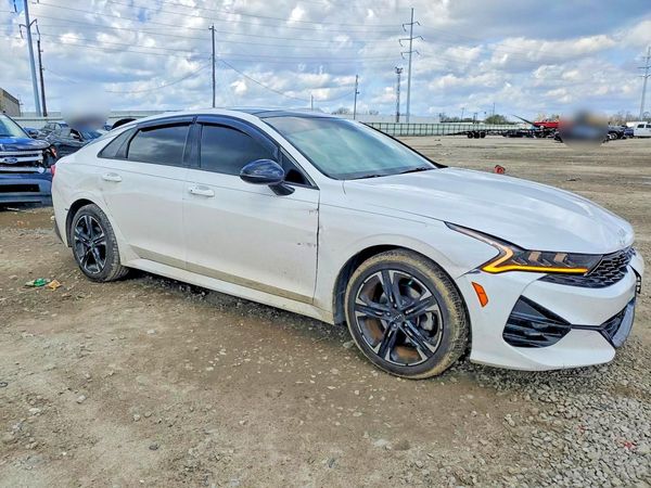 2022 KIA K5