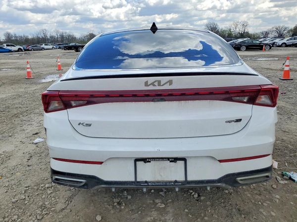 2022 KIA K5