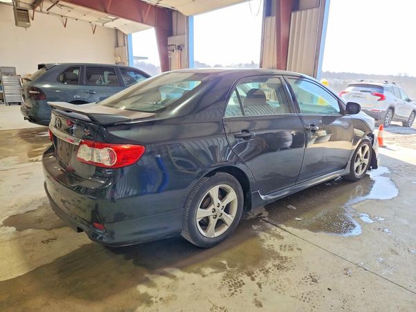 2012 TOYOTA COROLLA