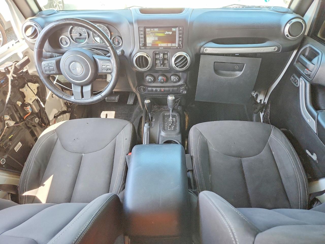 2016 JEEP WRANGLER UNLIMITED SAHARA 4X4