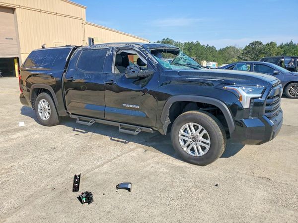 2025 TOYOTA TUNDRA SR5