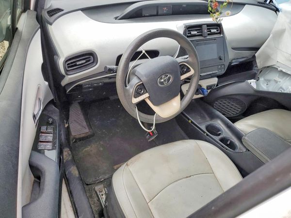 2018 TOYOTA PRIUS