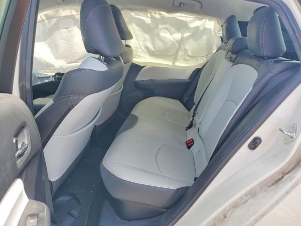 2018 TOYOTA PRIUS