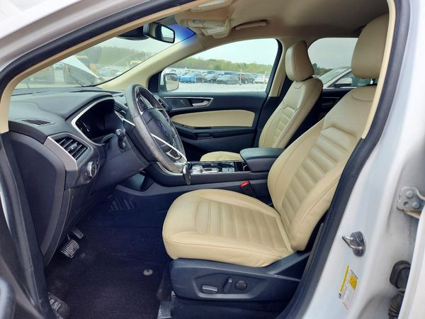 2020 FORD EDGE SEL — DENT