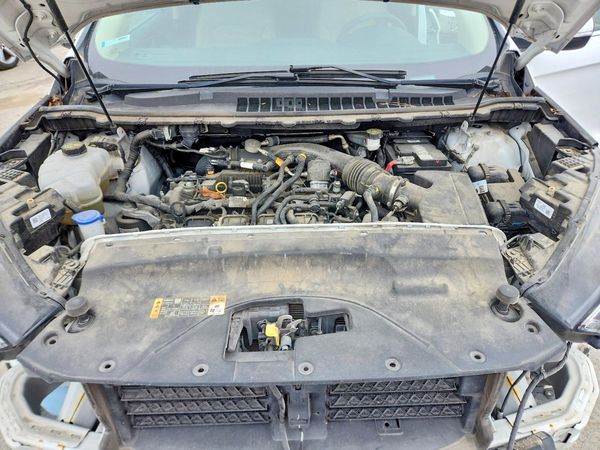 2020 FORD EDGE SEL — Engine bay