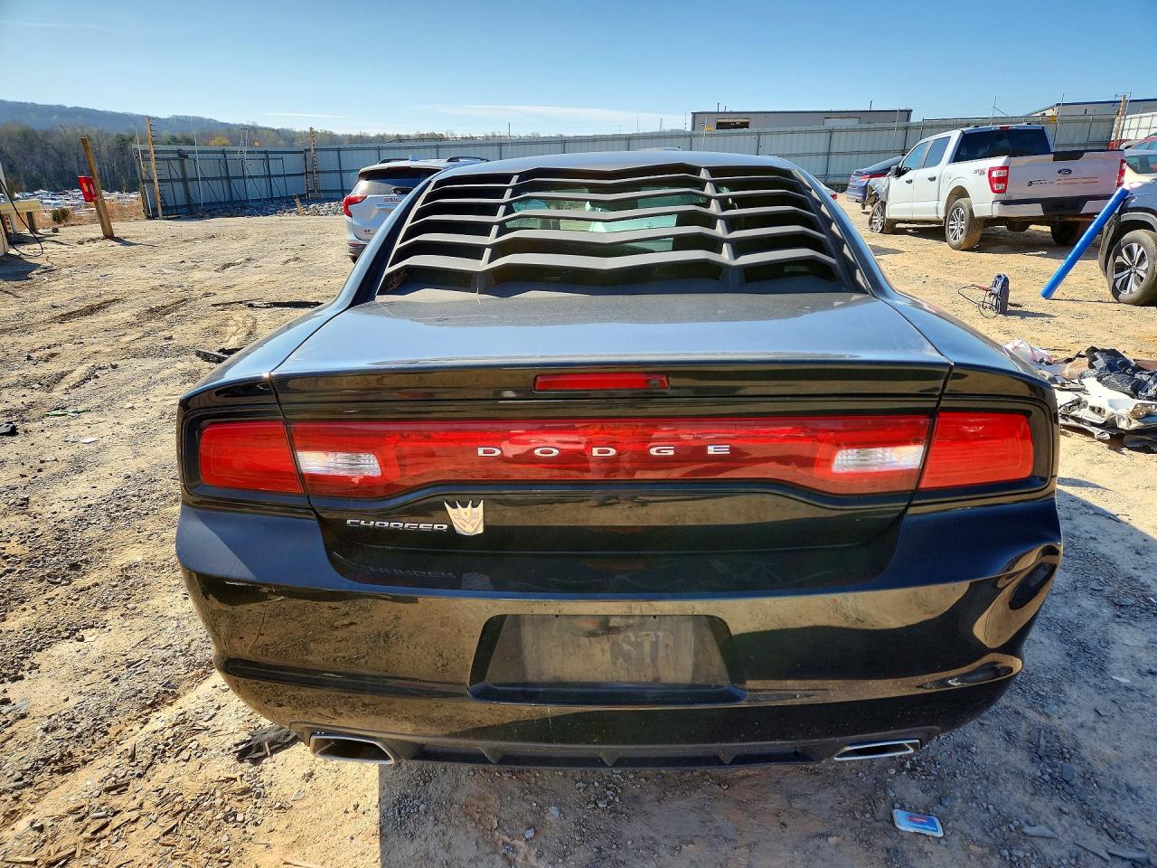 2013 DODGE CHARGER SE