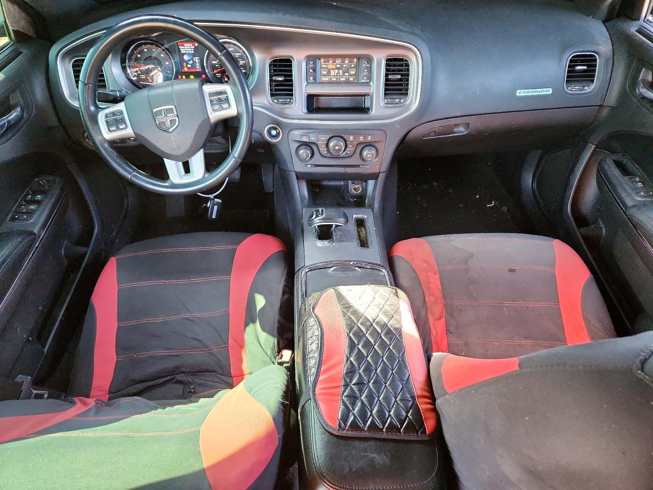 2013 DODGE CHARGER SE
