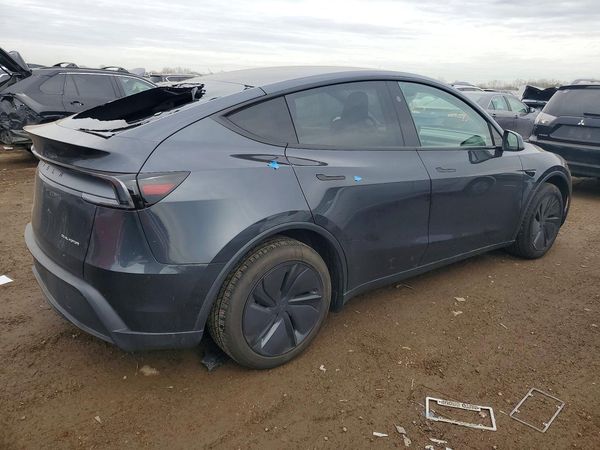 2026 TESLA MODEL Y