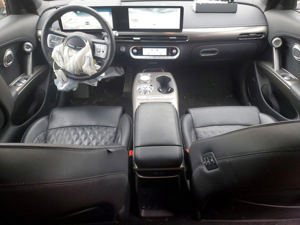 2023 GENESIS GV60 Performance