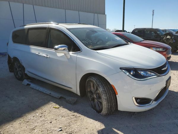 2017 CHRYSLER PACIFICA