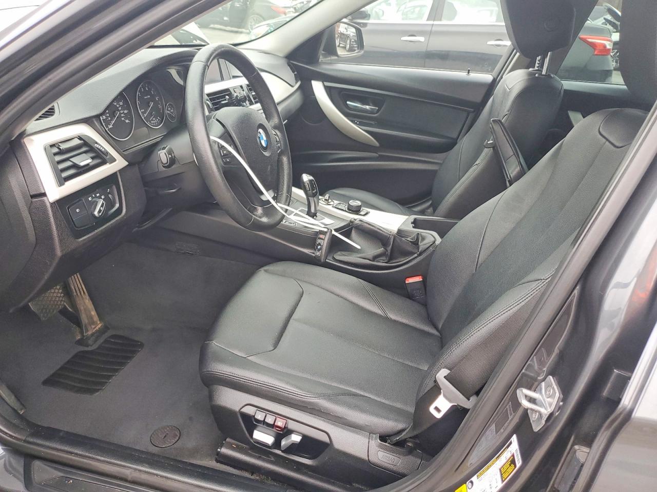 2017 BMW 320