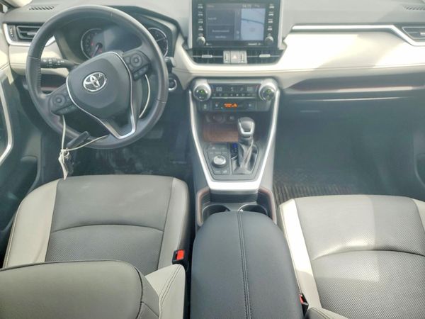2019 TOYOTA RAV4 Limited