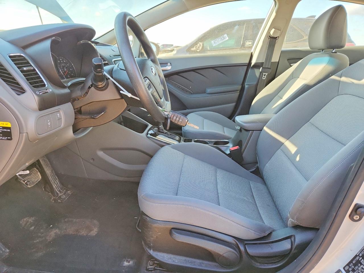 2018 KIA FORTE LX Base